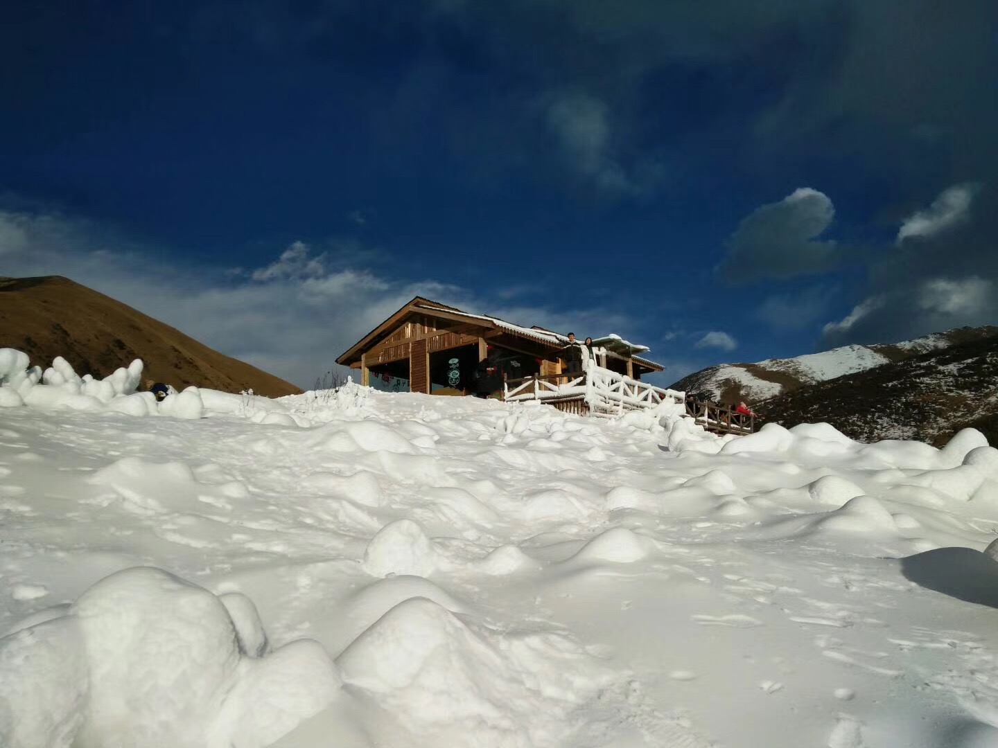 去哪里看雪最好最便宜——探索經(jīng)濟(jì)實(shí)惠的賞雪勝地，探索性價(jià)比最高的賞雪勝地，去哪里看雪最好又最便宜？