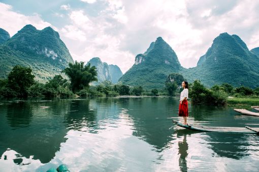 桂林旅游，跟團與自由行的對比與選擇，桂林旅游，跟團與自由行對比及選擇攻略