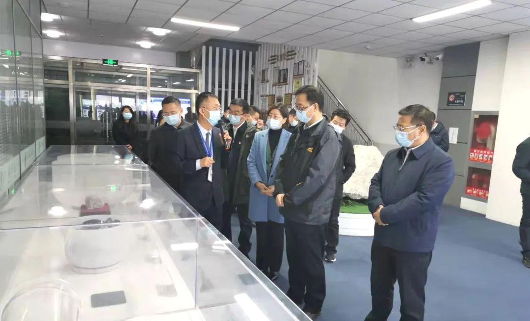 歐晶科技值得長期持有嗎，深度分析與展望，歐晶科技長期持有價(jià)值深度分析與展望