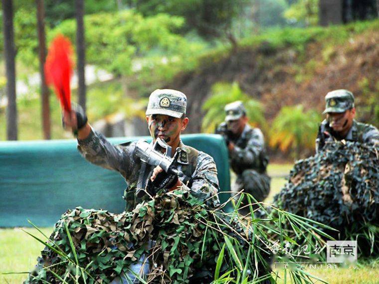 關(guān)于中國人民解放軍陸軍第XXX集團(tuán)軍的歷史演變與現(xiàn)狀研究，中國人民解放軍陸軍第XXX集團(tuán)軍歷史演變與現(xiàn)狀研究