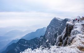 峨眉山金頂天氣預(yù)報及其影響，峨眉山金頂天氣預(yù)報與影響分析