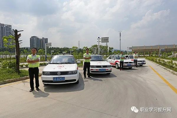 考汽車教練證需要什么條件，汽車教練證考取條件及要求介紹