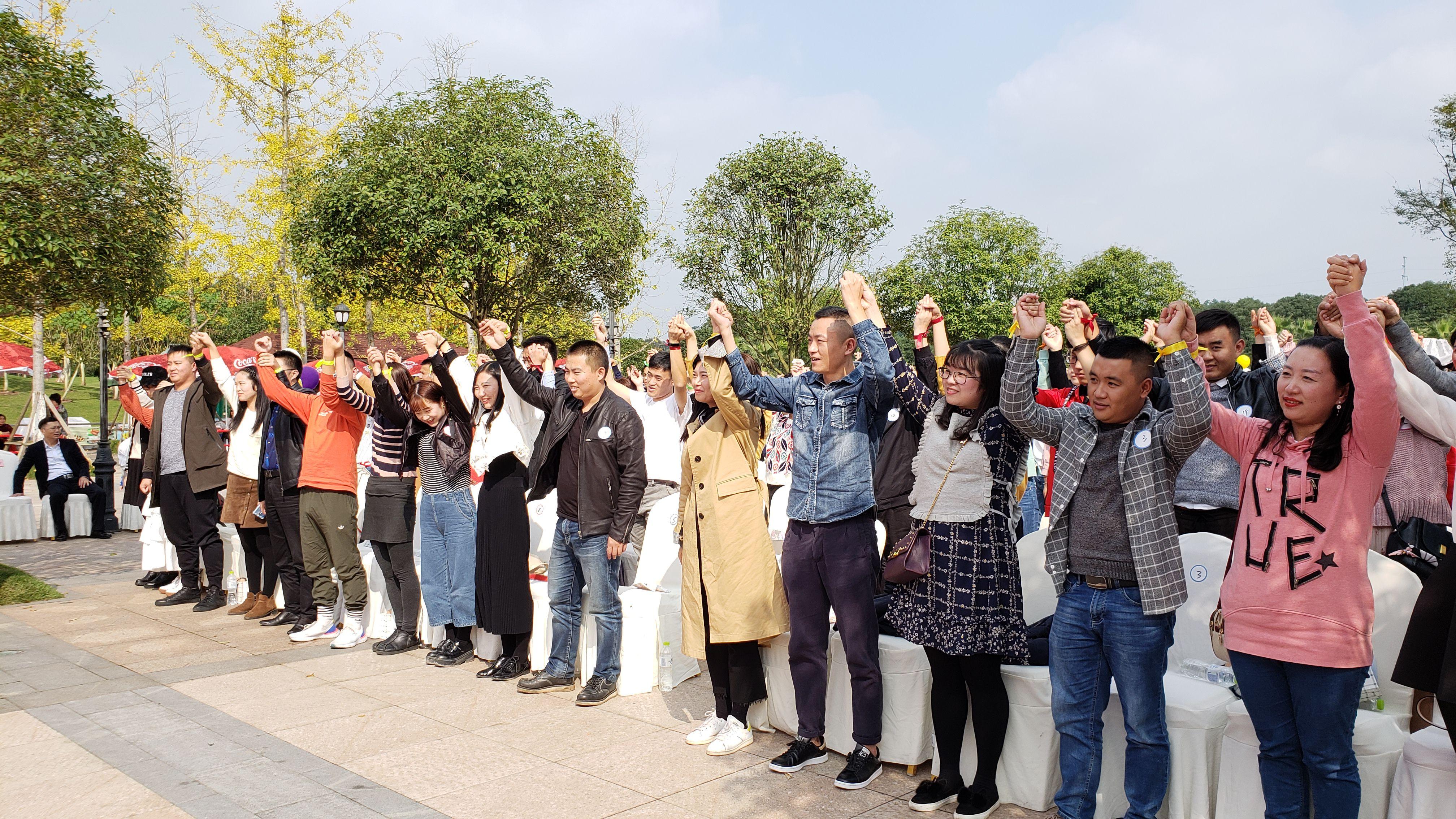 關(guān)于交友的名言與格言，人生的深度對話與共鳴，深度交友之道，名言與格言中的共鳴與對話