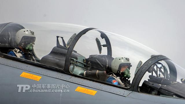 殲11座艙圖片，探索現(xiàn)代戰(zhàn)機(jī)駕駛室的奧秘，現(xiàn)代戰(zhàn)機(jī)駕駛室揭秘，殲11座艙圖片探索