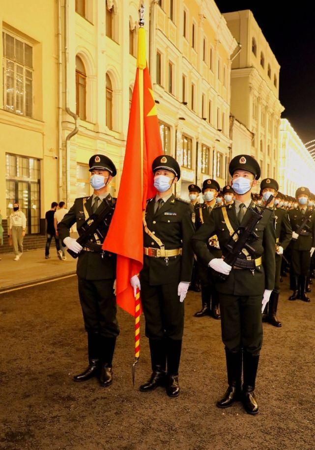 三軍儀仗隊(duì)喀秋莎視頻，榮耀與力量的展現(xiàn)，三軍儀仗隊(duì)喀秋莎視頻，榮耀與力量的完美融合