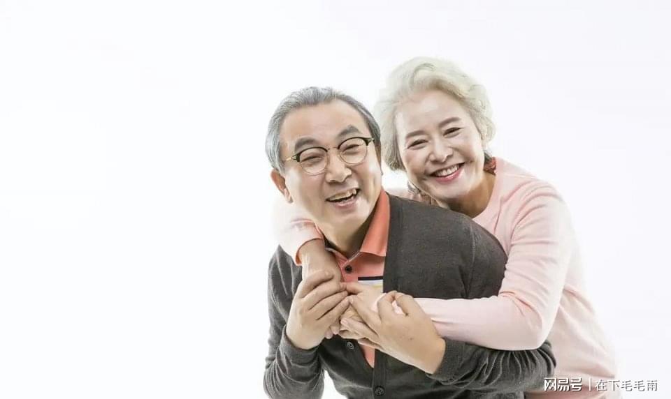 老年婚戀網(wǎng)，為66至75歲人群打造的幸福橋梁，老年婚戀網(wǎng)，連接66至75歲人群的幸福橋梁