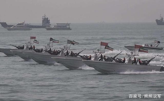 中國海軍70周年慶典，國旗與軍威的輝煌展現(xiàn)，中國海軍70周年慶典，國旗飄揚(yáng)，軍威震撼展閱