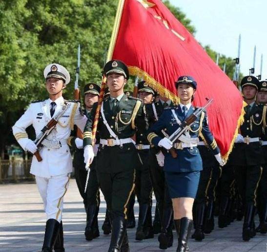 三軍儀仗隊(duì)護(hù)旗手，榮耀與責(zé)任的象征，三軍儀仗隊(duì)護(hù)旗手，榮耀與責(zé)任的代表