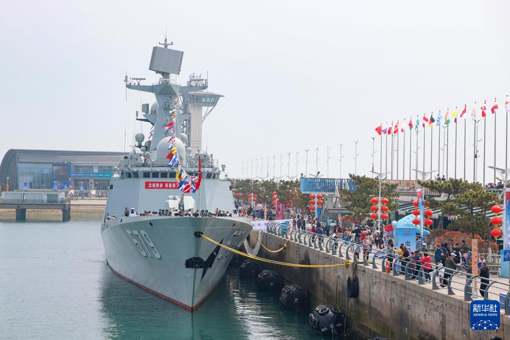 慶祝人民海軍成立幾周年，輝煌歷程與未來展望，慶祝人民海軍輝煌歷程，成立幾周年，展望未來航程
