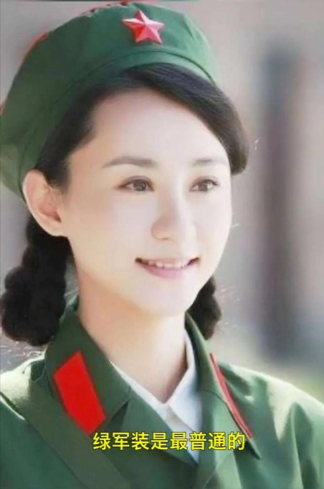 中國女兵單人高清圖片的魅力與力量，中國女兵單人高清圖片，魅力與力量的展現(xiàn)
