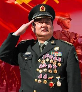 三軍儀仗大隊現(xiàn)任領(lǐng)導(dǎo)大隊長——矢志不渝的領(lǐng)航者，三軍儀仗大隊大隊長，矢志不渝的領(lǐng)航者風(fēng)采