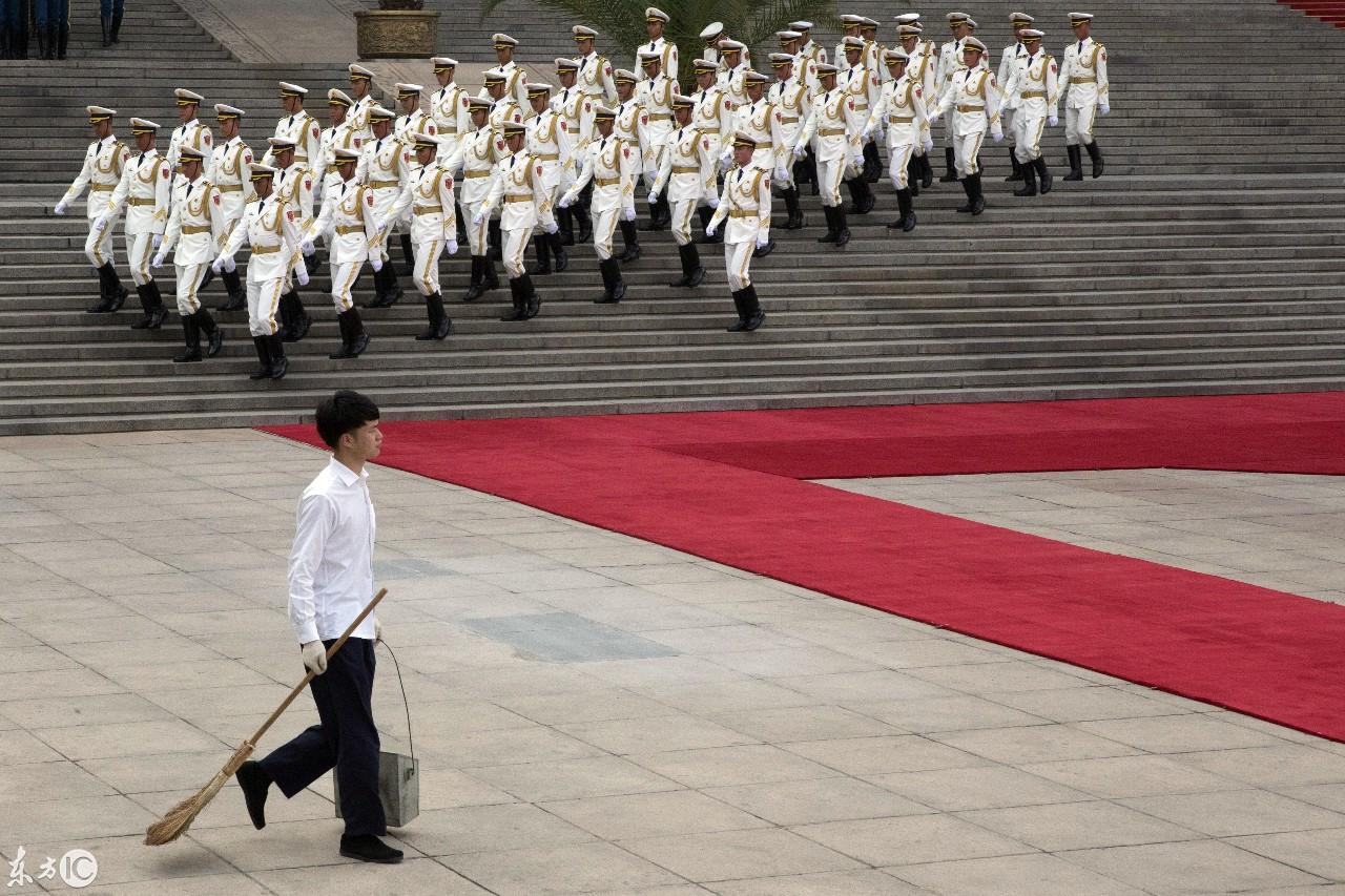 中國(guó)人民解放軍儀仗隊(duì)女兵，外國(guó)人的視角，中國(guó)人民解放軍儀仗隊(duì)女兵，外國(guó)人的觀察視角
