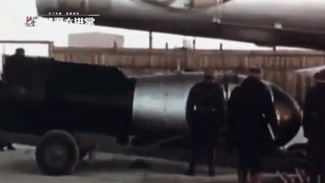 強(qiáng)五甲攻擊機(jī)掛載氫彈，戰(zhàn)略威懾與空中力量的融合，強(qiáng)五甲攻擊機(jī)掛載氫彈，戰(zhàn)略威懾與空中力量的完美結(jié)合