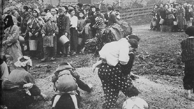 女兵正式集體照片，展現(xiàn)力量與榮耀的瞬間，女兵集體照片，力量與榮耀的定格時(shí)刻