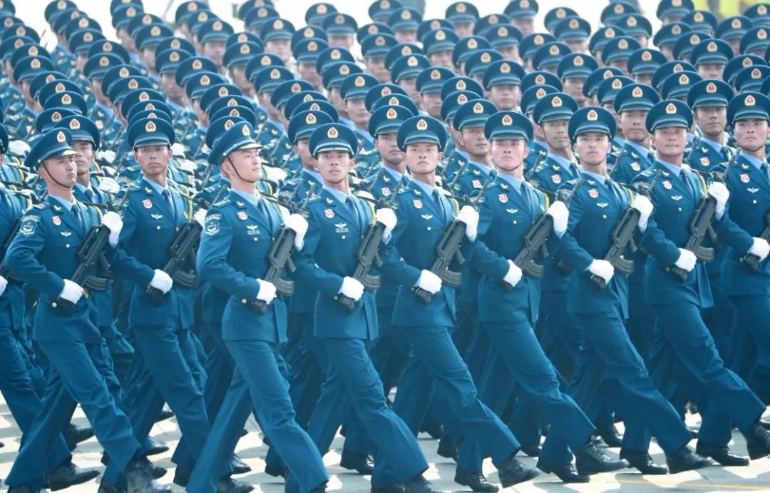 閱兵儀式中的行走之路，探索閱兵的精神內(nèi)涵與意義，閱兵儀式行走之路，探尋精神內(nèi)涵與時代意義