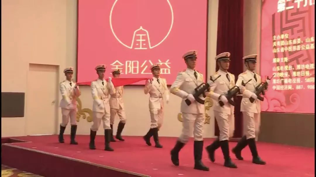三軍儀仗隊(duì)國旗護(hù)衛(wèi)隊(duì)豎屏壁紙，榮耀的象征與精神的體現(xiàn)，榮耀的象征與精神的體現(xiàn)，三軍儀仗隊(duì)國旗護(hù)衛(wèi)隊(duì)豎屏壁紙展示