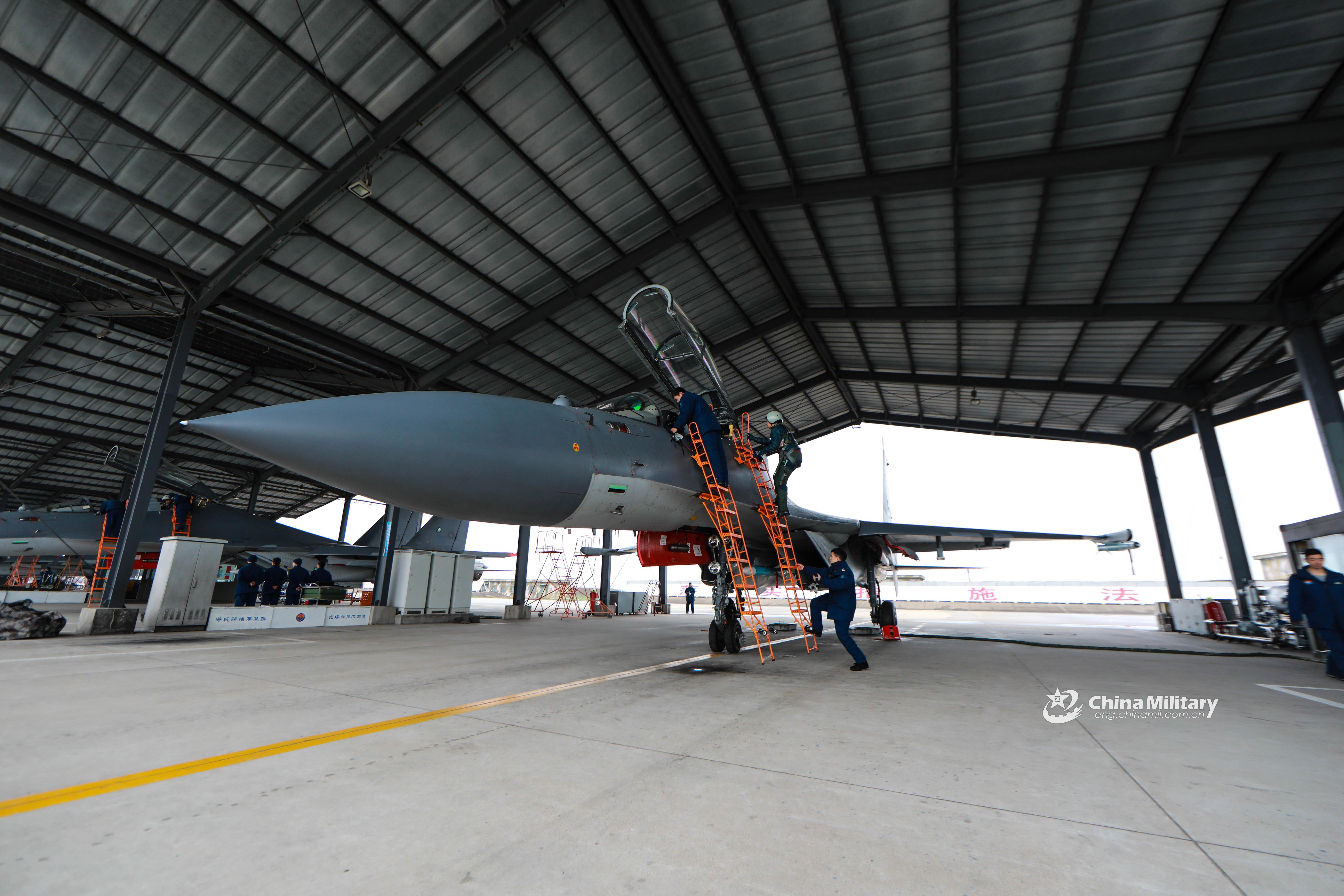 中國空軍殲-16戰(zhàn)斗機的崛起，空中力量的嶄新篇章，中國空軍殲-16戰(zhàn)斗機的崛起，空中力量的新紀元