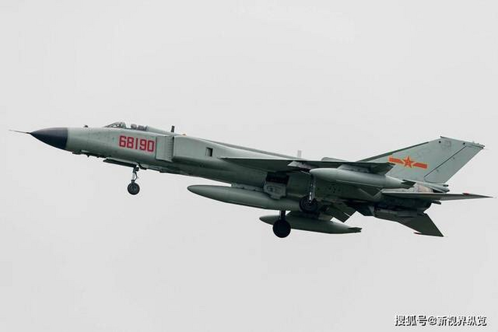 殲8戰(zhàn)斗機(jī)的獨(dú)特特點(diǎn)，技術(shù)解析與性能優(yōu)勢(shì)，殲8戰(zhàn)斗機(jī)的技術(shù)解析與性能優(yōu)勢(shì)，獨(dú)特特點(diǎn)一覽