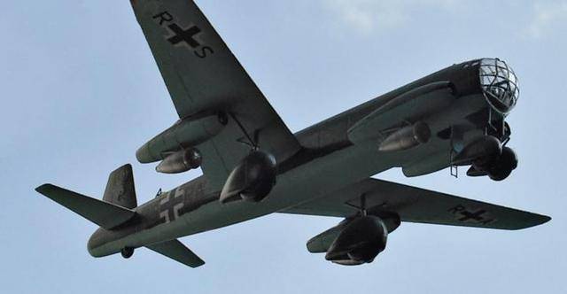 JU-287轟炸機，二戰(zhàn)中的德國空中巨獸，JU-287轟炸機，二戰(zhàn)德國空中巨獸的傳奇