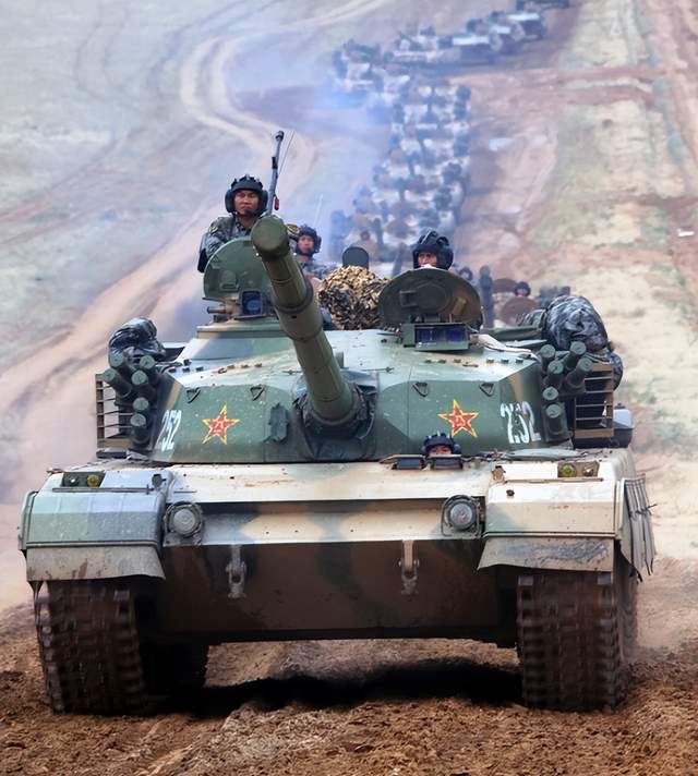 揭秘中國(guó)陸軍利刃，96式主戰(zhàn)坦克的數(shù)量究竟有多少？，揭秘，中國(guó)陸軍96式主戰(zhàn)坦克數(shù)量究竟有多少？