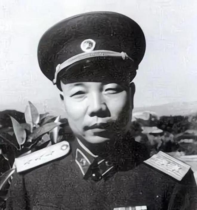上將與省委書記，領(lǐng)導(dǎo)力量的雙重角色，上將與省委書記，雙重角色下的領(lǐng)導(dǎo)力量