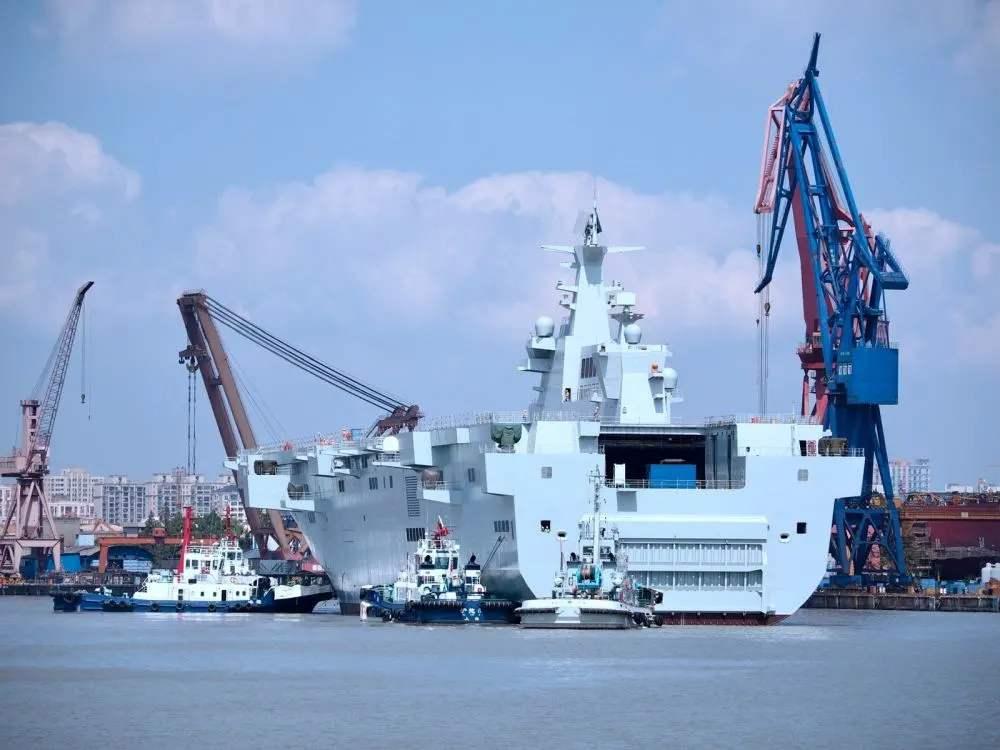 探索中國海軍新力量，075型兩棲攻擊艦自衛(wèi)武器系統(tǒng)，中國海軍新力量揭秘，075型兩棲攻擊艦自衛(wèi)武器系統(tǒng)探索