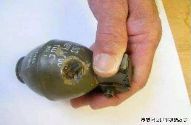 手雷在男子褲襠里爆炸，悲劇背后的警示與反思，男子褲襠手雷爆炸事件，悲劇啟示與深刻反思