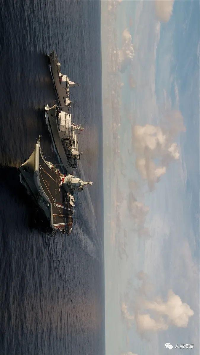 山東號(hào)航母的入列時(shí)刻，中國(guó)海軍邁入新時(shí)代的里程碑，山東號(hào)航母入列，中國(guó)海軍邁入新時(shí)代的里程碑時(shí)刻