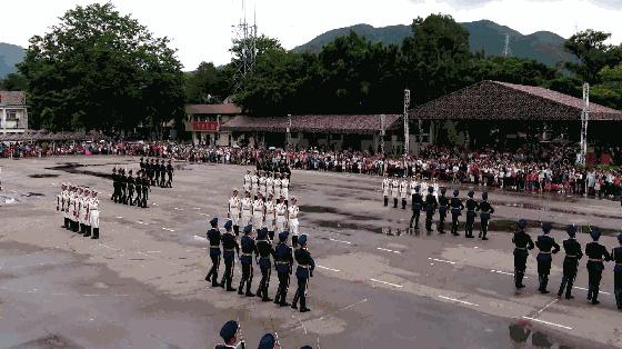 解放軍入駐香港感人視頻，見證時代的榮耀與責(zé)任，解放軍入駐香港感人時刻，時代榮耀與責(zé)任見證