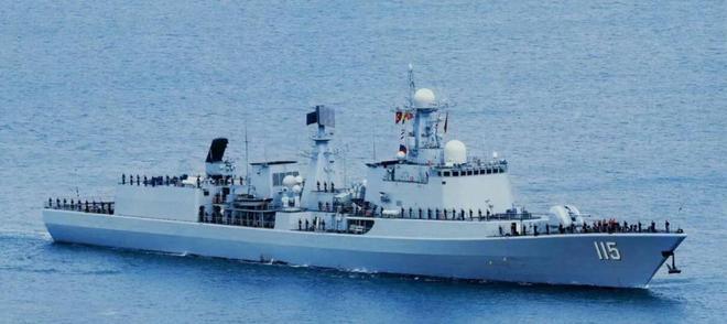 中國海軍的驕傲，051C型導(dǎo)彈驅(qū)逐艦二號(hào)艦，中國海軍的驕傲，051C型導(dǎo)彈驅(qū)逐艦二號(hào)艦首艦亮相