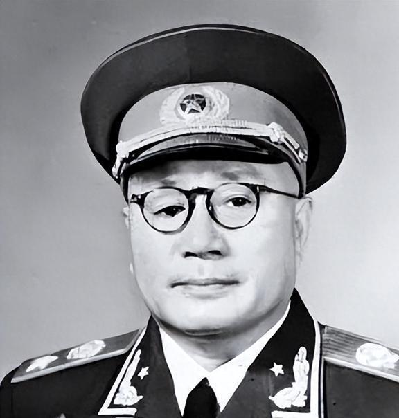 十大元帥打仗最厲害，英勇軍事領(lǐng)袖的傳奇故事，十大元帥英勇軍事領(lǐng)袖的傳奇故事，戰(zhàn)爭中的英勇與智慧