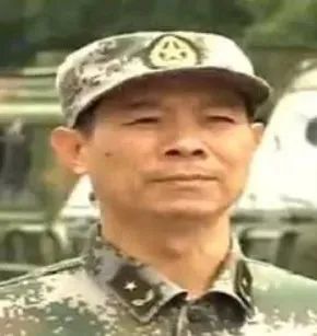第13集團(tuán)軍副軍長簡歷，一位卓越將領(lǐng)的生平與貢獻(xiàn)，第13集團(tuán)軍副軍長生平貢獻(xiàn)及卓越將領(lǐng)之路