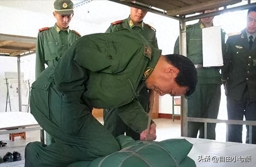 丁曉兵是否墮落，一個值得深入探討的話題，丁曉兵是否墮落，深度探討的話題