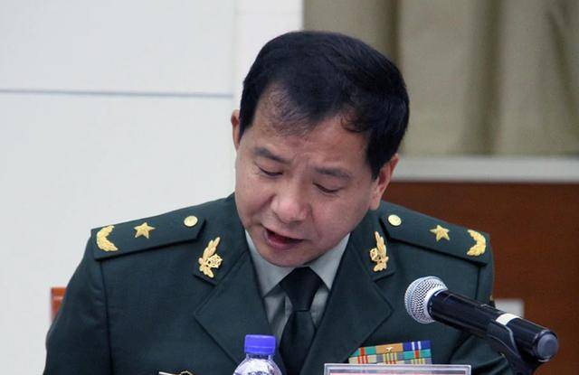 丁曉兵與妻子