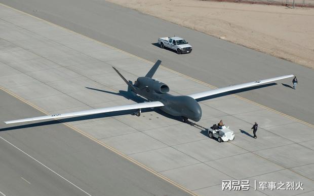 全球鷹與大疆，無人機領(lǐng)域的兩大巨頭，誰更勝一籌？，全球鷹與大疆，無人機領(lǐng)域的競爭態(tài)勢，誰領(lǐng)先一步？