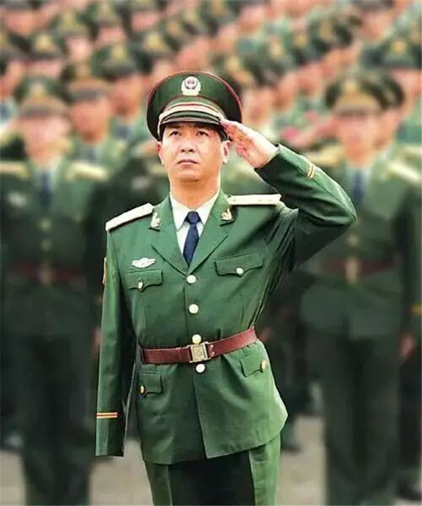 丁曉兵老首長的名字與傳奇故事，丁曉兵老首長的傳奇人生