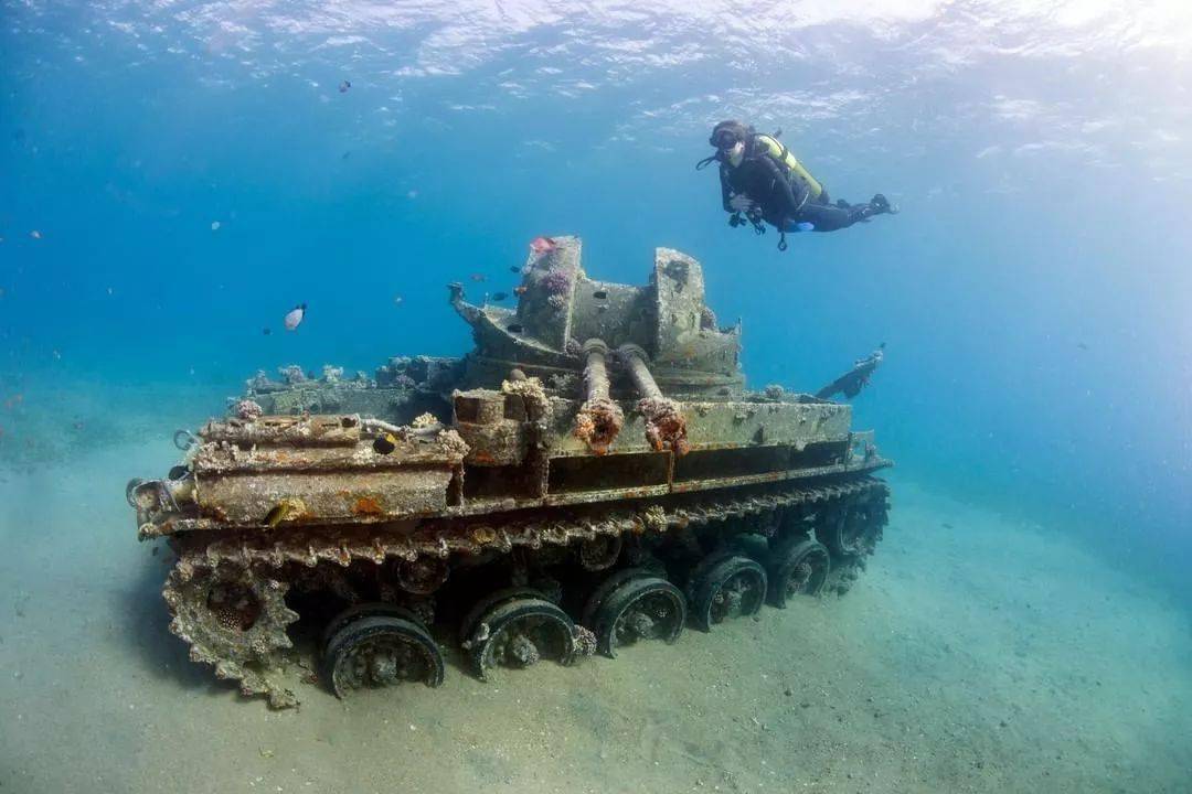 海底軍事基地，未來(lái)戰(zhàn)爭(zhēng)的新領(lǐng)域，海底軍事基地，未來(lái)戰(zhàn)爭(zhēng)的新戰(zhàn)場(chǎng)