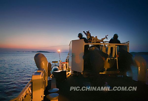 中國(guó)海軍西海艦隊(duì)的崛起與貢獻(xiàn)，中國(guó)海軍西海艦隊(duì)的崛起及其卓越貢獻(xiàn)