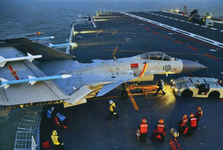 殲-15在遼寧艦上的起降全過(guò)程，殲-15在遼寧艦上的起降實(shí)錄