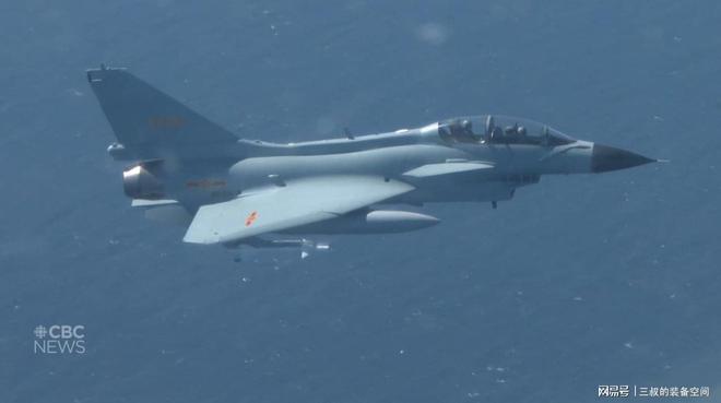 殲-10雙座型號(hào)，空中巨龍的雙眼，殲-10雙座型號(hào)，空中巨龍的雙眼風(fēng)采