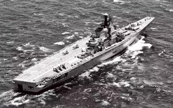 瓦良格號母艦續(xù)建工程，重塑中國海軍力量的深度解析，瓦良格號母艦續(xù)建工程，重塑中國海軍力量的戰(zhàn)略解析