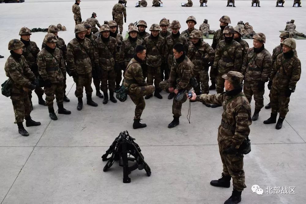 顧正軍與第十二集團(tuán)軍，英勇無(wú)畏的戰(zhàn)士與堅(jiān)定的信念，顧正軍與第十二集團(tuán)軍，戰(zhàn)士的英勇與信念的堅(jiān)定