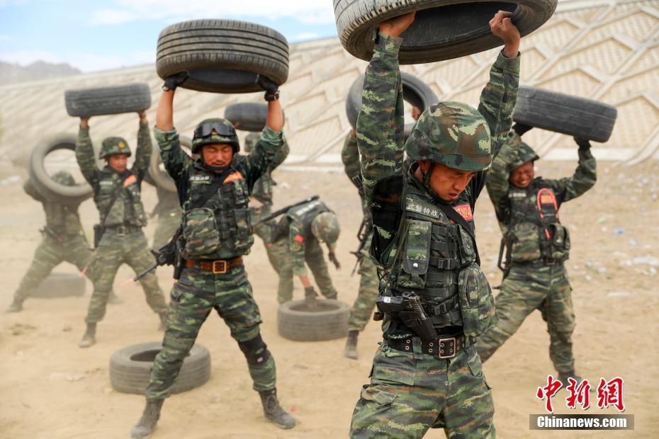 武警特戰(zhàn)超燃宣傳片，英勇無(wú)畏，戰(zhàn)無(wú)不勝的力量展現(xiàn)，武警特戰(zhàn)超燃宣傳片，英勇力量的無(wú)畏展現(xiàn)