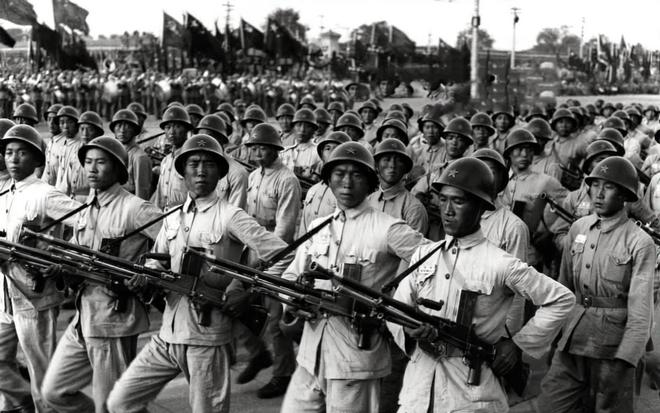 解放軍第一次在香港閱兵，展現(xiàn)軍威與香港新篇章，解放軍香港首次閱兵，彰顯軍威，開(kāi)啟香港新篇章