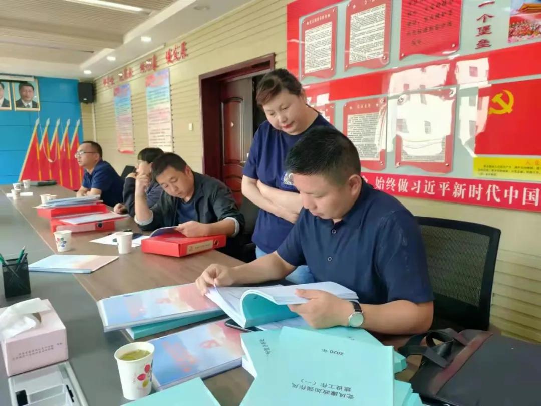 實(shí)現(xiàn)作戰(zhàn)力量一體化的標(biāo)志，未來戰(zhàn)爭(zhēng)的必然趨勢(shì)，作戰(zhàn)力量一體化的必然趨勢(shì)與未來戰(zhàn)爭(zhēng)的新標(biāo)志