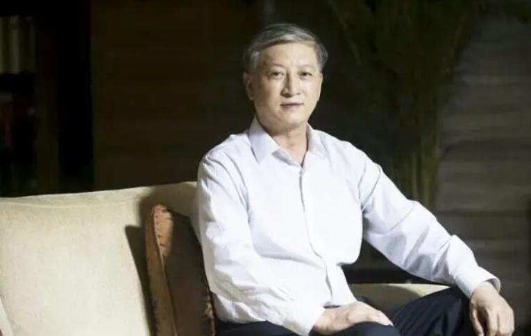 航天母艦與中國(guó)商人的交匯點(diǎn)，探索、合作與創(chuàng)新，航天母艦與中國(guó)商人的交匯點(diǎn)，探索、合作與創(chuàng)新之旅