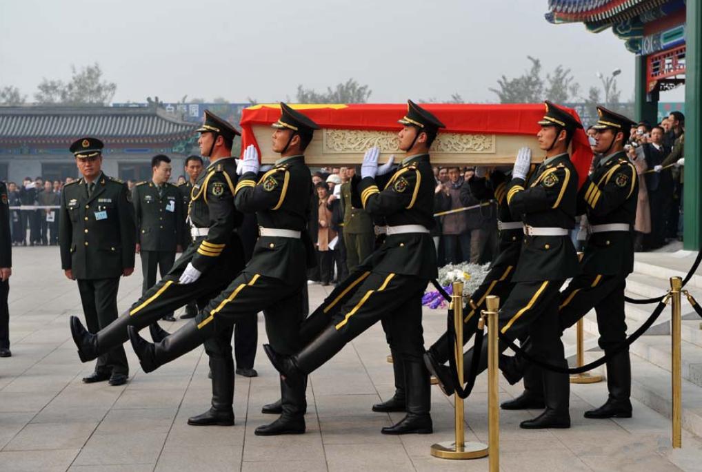 三軍儀仗隊視屏，榮耀與責(zé)任，三軍儀仗隊風(fēng)采，榮耀與責(zé)任的展現(xiàn)