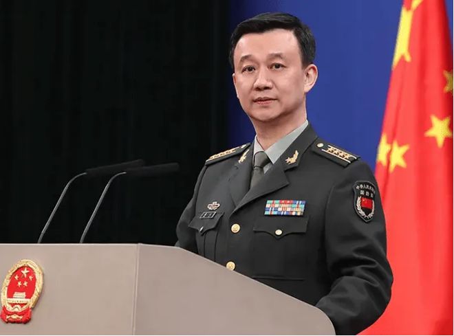 揭秘國防部吳謙背后的故事，爺爺?shù)纳矸菖c影響，揭秘吳謙背后的故事，爺爺身份與影響下的國防力量之路