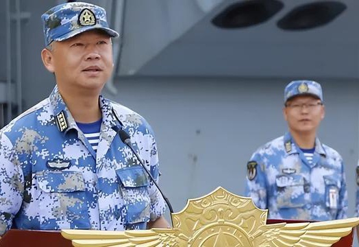 揭秘福建號(hào)航母的艦長身份，一位海軍精英的崛起之路，揭秘福建號(hào)航母艦長身份，海軍精英的成長與崛起之路