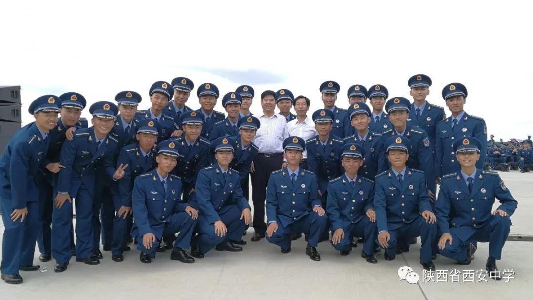空軍青少年航空學(xué)校，培養(yǎng)未來(lái)飛行員的搖籃，空軍青少年航空學(xué)校，培育未來(lái)飛行員的搖籃
